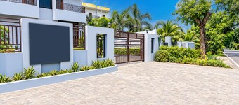 Townhouse Motijhil Park