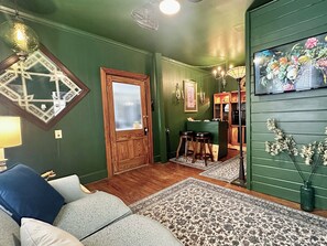 Unclassified image, 2 of 16, button - Vintage "Speakeasy" Art Deco Suite - Tranquil 8-Acres (New Kent)