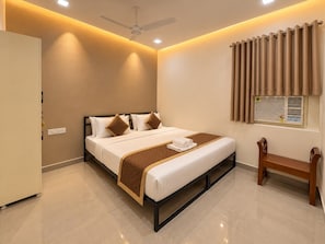 Unclassified image, 5 of 11, button - Hotel Twamev Dwarka (New Delhi)