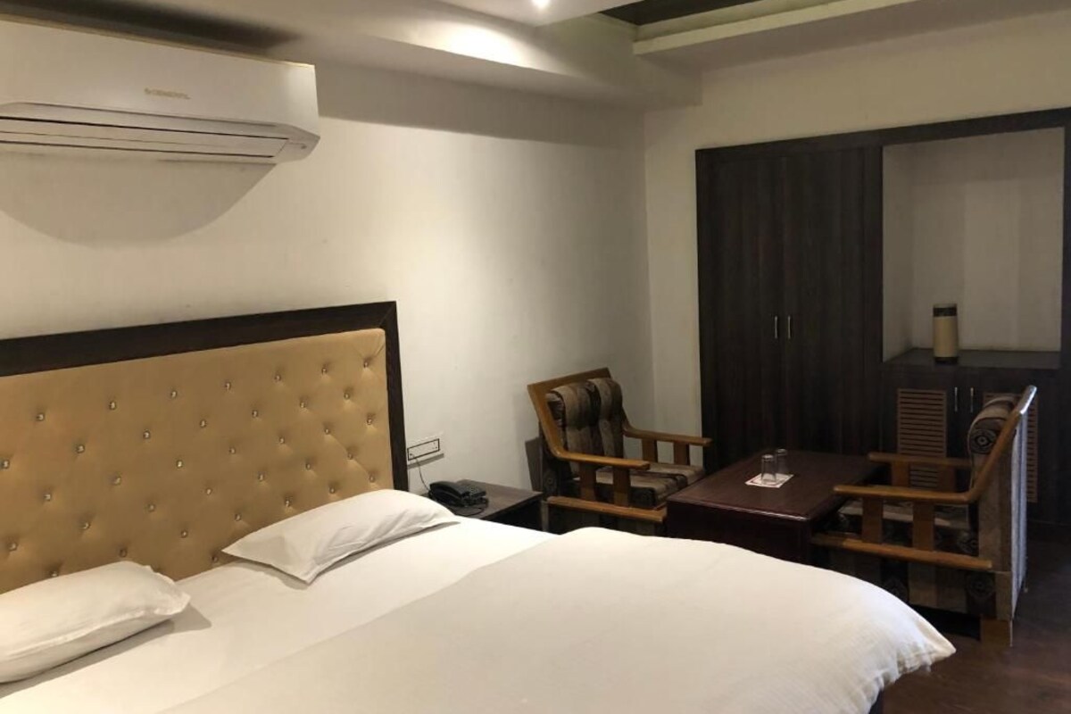 Superior Double Room, City View | WiFi (free)
