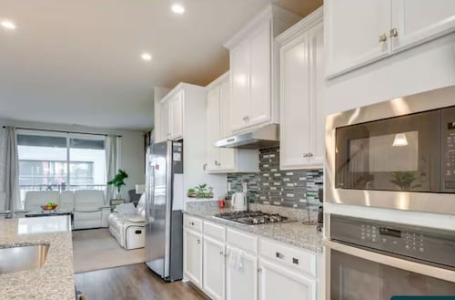 Pet Friendly 3BR Laurel Home | BWI & DC | Sleeps 6