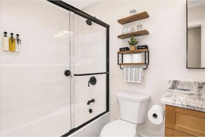 Unclassified image, 3 of 33, button - Luxury Waterfront Suite on Otis Reservoir - Unit 3 (Otis)