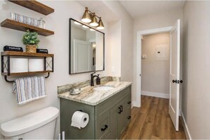 Unclassified image, 3 of 40, button - Luxury Waterfront Suite on Otis Reservoir - Unit 4 (Otis)