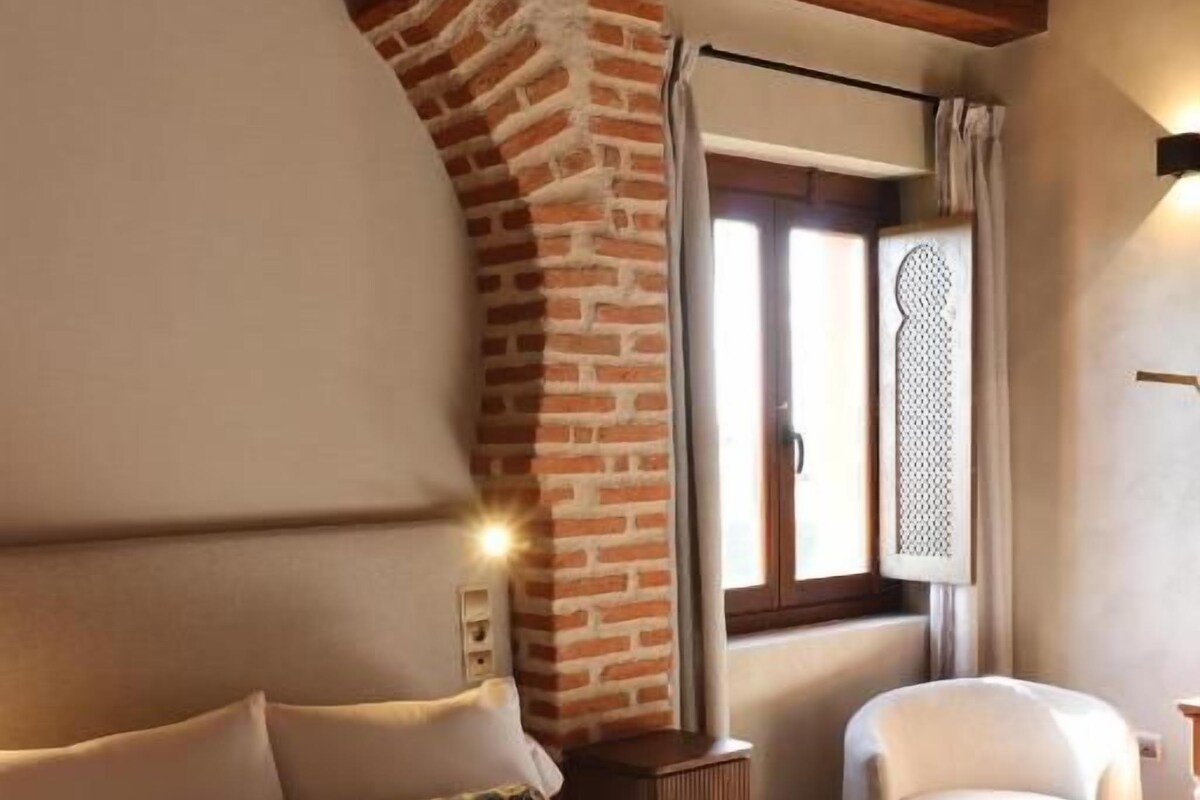 Deluxe Double Room, River View