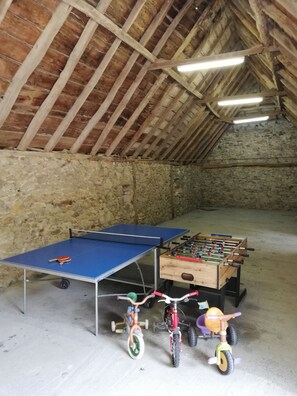 Unclassified image, 4 of 26, button - Le Regain Vacation Rental for 7 People Near Villefranche-de-Rouergue—Air-Conditioned, Pool, and Spa (Maleville)