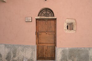 Unclassified image, 2 of 31, button - Maison Cerise - 3 Apartment with Mountain View, Balcony and Wi-Fi (Aosta)