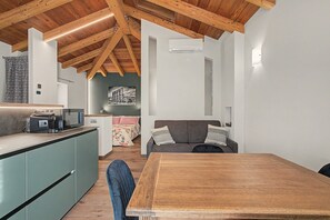 Unclassified image, 4 of 31, button - Maison Cerise - 3 Apartment with Mountain View, Balcony and Wi-Fi (Aosta)