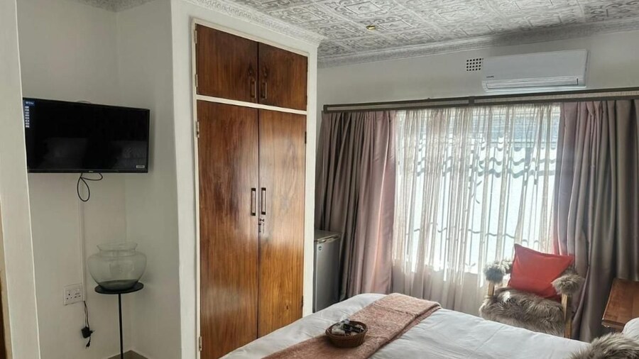 Golden Sands Escapes