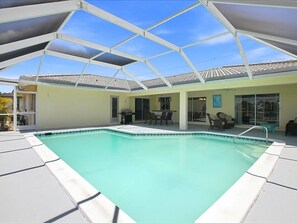 Unclassified image, 5 of 42, button - Waterfront Retreat on a Deep-Water Canal with Stunning Sunset Views (Punta Gorda)