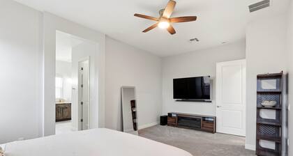 New 4BR Home | Near Spring Training | Sleeps 10*