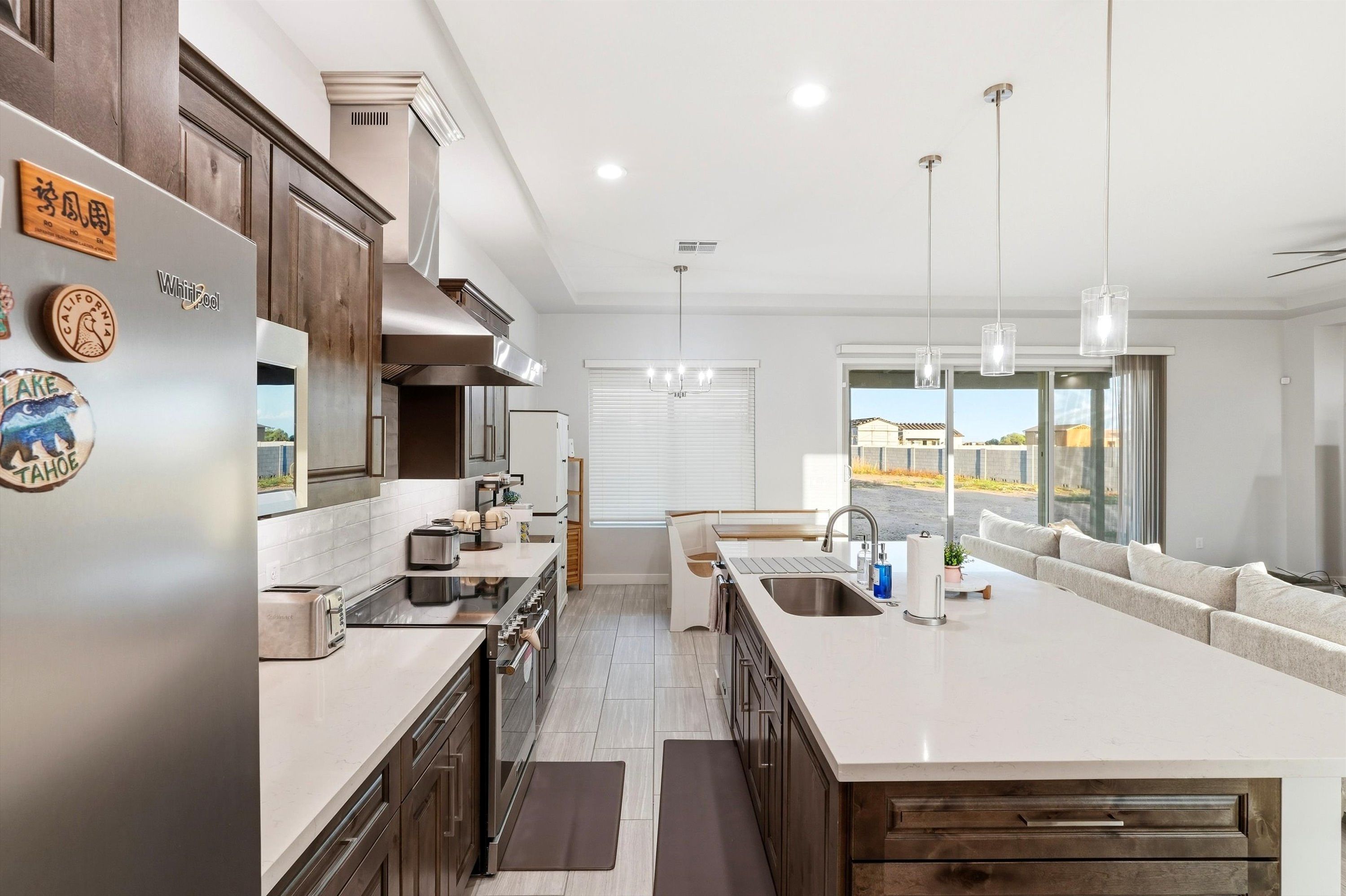 Equipped Kitchen with Island 