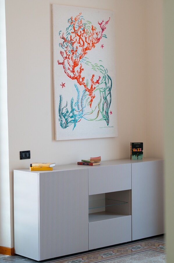Unclassified image, 1 of 38, button - Villa 'Regina 22 - Porticello' with Private Terrace, Wi-Fi and Air Conditioning (Porticello)
