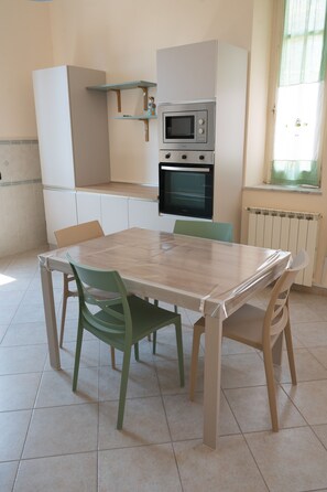 Unclassified image, 3 of 38, button - Villa 'Regina 22 - Porticello' with Private Terrace, Wi-Fi and Air Conditioning (Porticello)