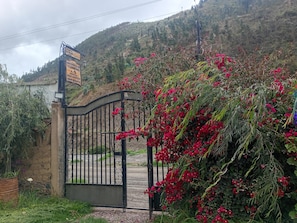 Property grounds - Hotel Paucartambo Piedra grandre Lodge (Paucartambo)