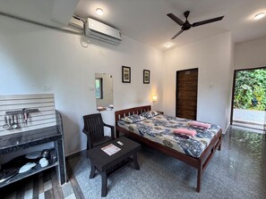 Unclassified image, 3 of 17, button - Room-peaceful Stay Private Studio R-11 1 (Arambol)