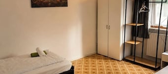 3-Zimmer-Haus mit Garten, Terrasse & Parkplatz