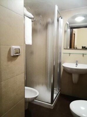 Unclassified image, 2 of 35, button - hotel de rossi (Bari)