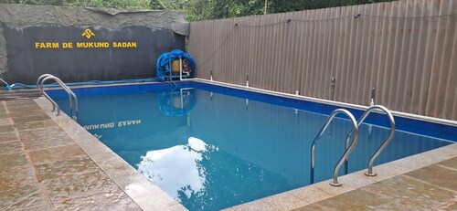 Friends & Family Stay 1 BHK 2 Bed 4 pax