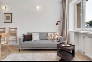 Unclassified image, 5 of 7, button - Top-floor 97m2, 2BR, Balcony & 2 parking spaces (Tallinn)