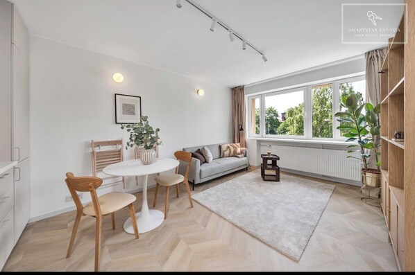 Unclassified image, 1 of 8, button - Top-floor 97m2, 2BR, Balcony & 2 parking spaces (Tallinn)