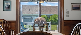 Coastal Bailey Island Cottage with Beach Access & Water Views
