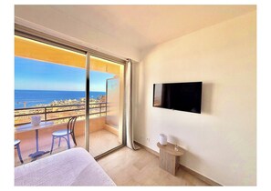 Room - Terrace with ocean view & Casino | 5 min from Monaco (Beausoleil)