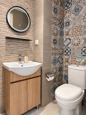 Bathroom - Iconic Acropolis View Loft - Up to 4 Guests by ΜΡS (Athina)