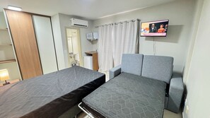 Ảnh chưa phân loại, 2 trong số 11 ảnh, nút
