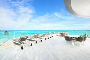 Outdoor dining - Apex Modern Condos-408 W Bay St Nassau (Nassau, The Bahamas)