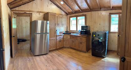Pet-Friendly Cabin Near Wayne National Forest
