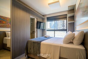 Room - Apt. w/ Jacuzzi in Condo. w/ Pool Ami0101 (Florianópolis)