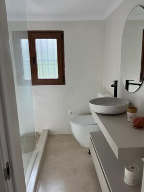 Unclassified image, 4 of 30, button - Vrbo Property (Portichol)