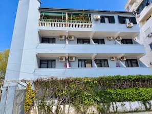 Ngoại thất