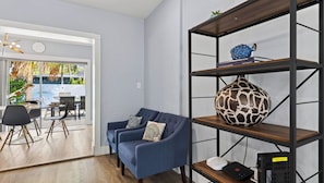 Interior - Lauderdale Oasis by Avantstay 3-min Walk To Beach Hot Tub + Private Yard Near Las Olas (Fort Lauderdale)