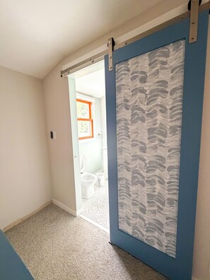 Unclassified image, 5 of 19, button - 2BR Lake Superior Stay | Hot Tub + Walk Downtown (Ashland)