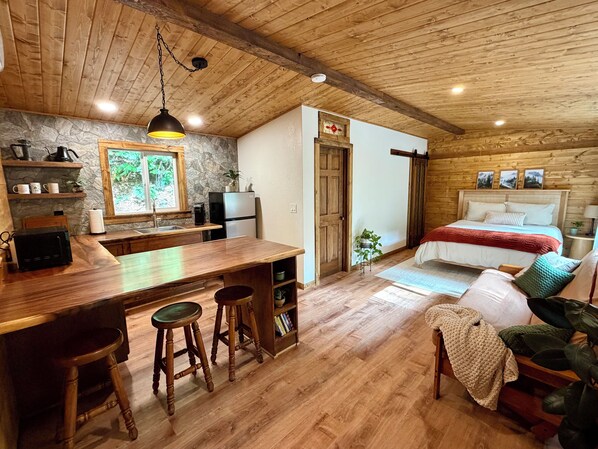 Unclassified image, 1 of 19, button - Forest Bathing Retreat with Private Sauna (Damascus)
