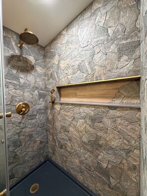 Unclassified image, 3 of 19, button - Forest Bathing Retreat with Private Sauna (Damascus)