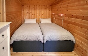 Unclassified image, 3 of 14, button - Nice home in Järpen with WiFi (Järpen)