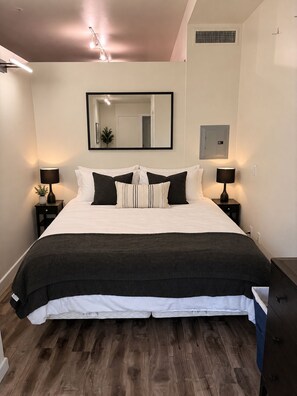 Unclassified image, 3 of 15, button - Private Little Italy 2BR Urban Condo with City Views & 2 Parking Spaces (San Diego)
