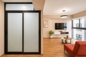 Living area - Suite 910 Gym, rooftop y parking (Lima)