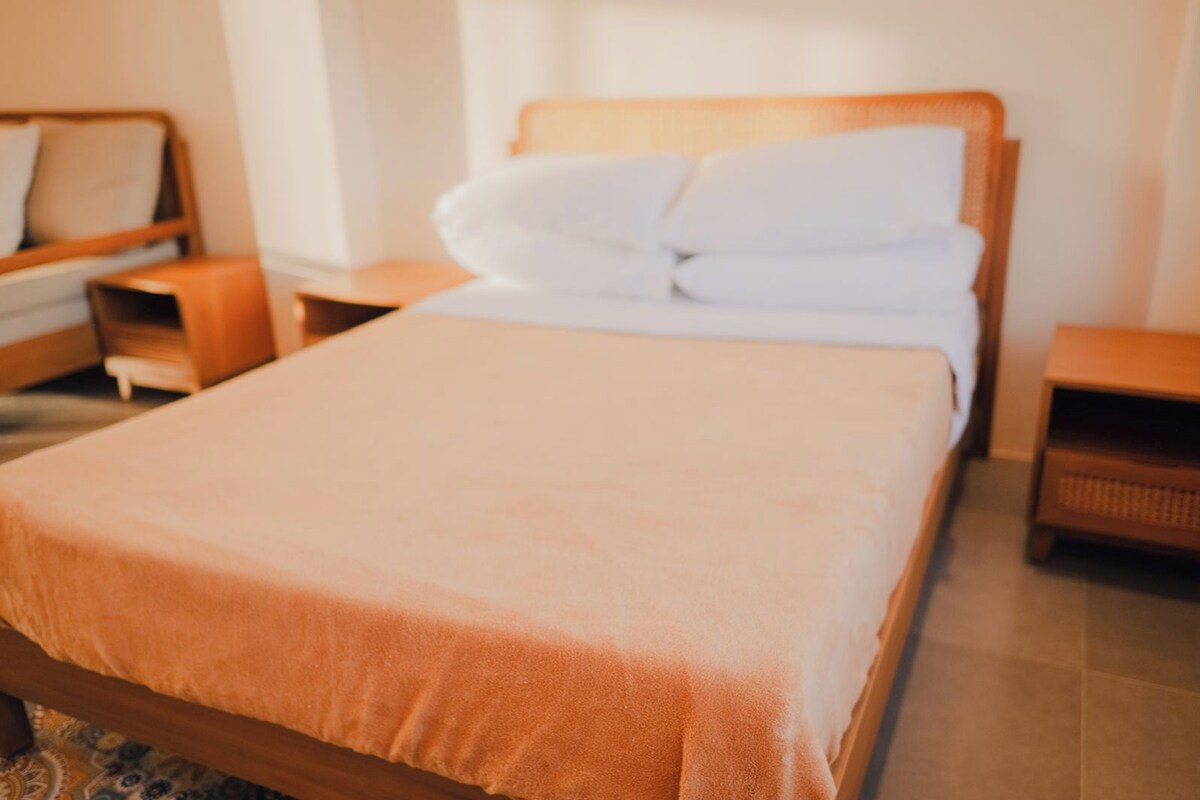 Villa, Non Smoking, Lanai | WiFi (free)