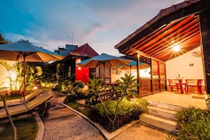 Hiên