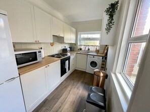 Unclassified image, 2 of 14, button - Coastal Cottage Sea Palling dog friendly (Norwich)