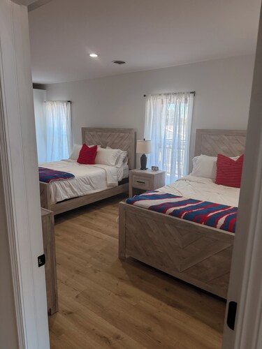 Luxury Loft located in the village of OP, just 7 minutes from Highmark Stadium