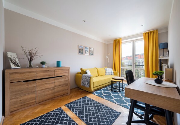 Unclassified image, 1 of 22, button - Plac Zbawiciela Chic Apartment (Warszawa)