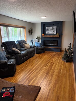 Unclassified image, 5 of 36, button - Attention those seeking peace and quiet! 40 acres is all yours & close to town (Ironwood)