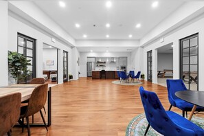 Unclassified image, 4 of 72, button - Modern Cleveland Loft • 2BR/2BA • Rooftop • Gym • Parking (Cleveland)