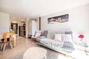 Unclassified image, 5 of 15, button - Chevruls A1: two bedrooms 200m from Super Morzine lift (MORZINE)