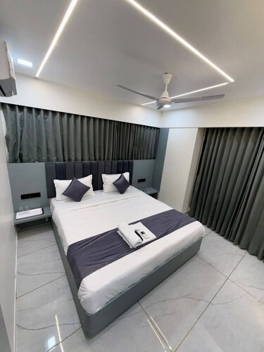 Hotel Blue City