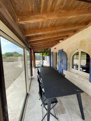 Unclassified image, 2 of 17, button - Vrbo Property (Saint-Pierre-d'Oléron)